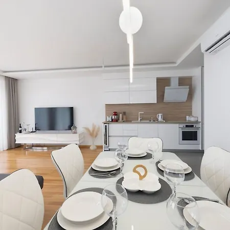 Apartamento With Parking Space - 23931 Makarska