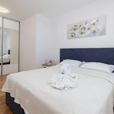 With Parking Space - 23931 Apartamento