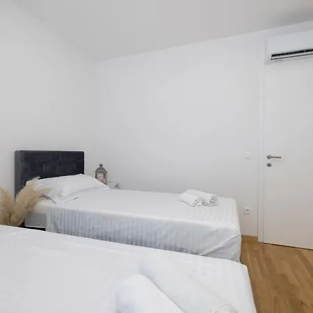 Apartamento With Parking Space - 23931 *